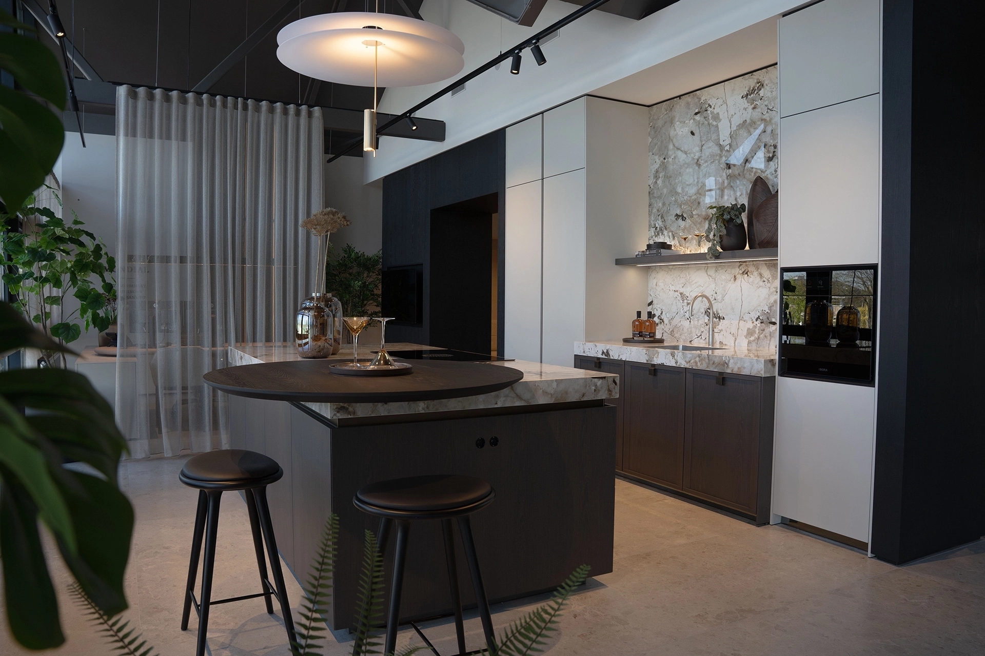 Showroom Alphen Intermat07